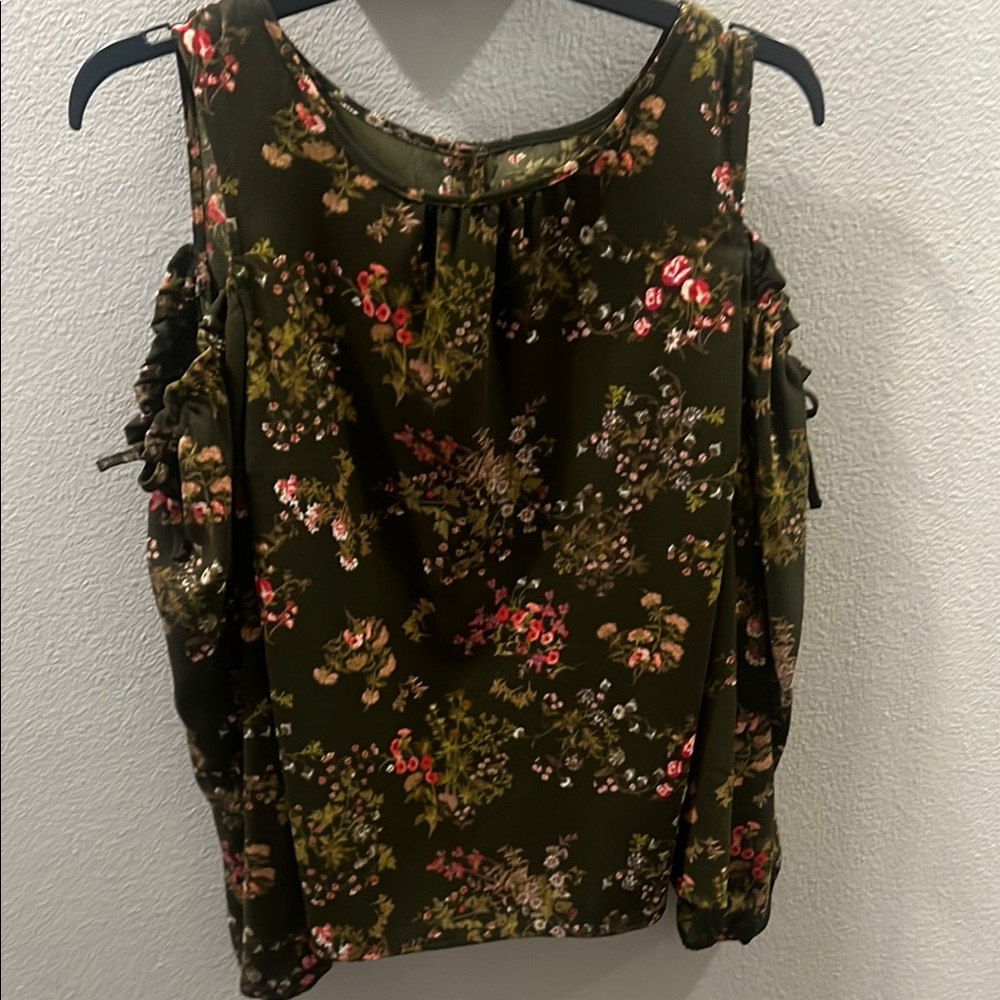 Floral Cold Shoulder Top